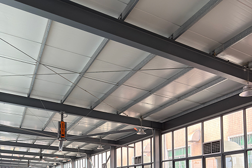 工厂车间闷热难忍？大功率工业风扇真能解决实际散热问题吗？